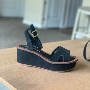 Flatform sandals